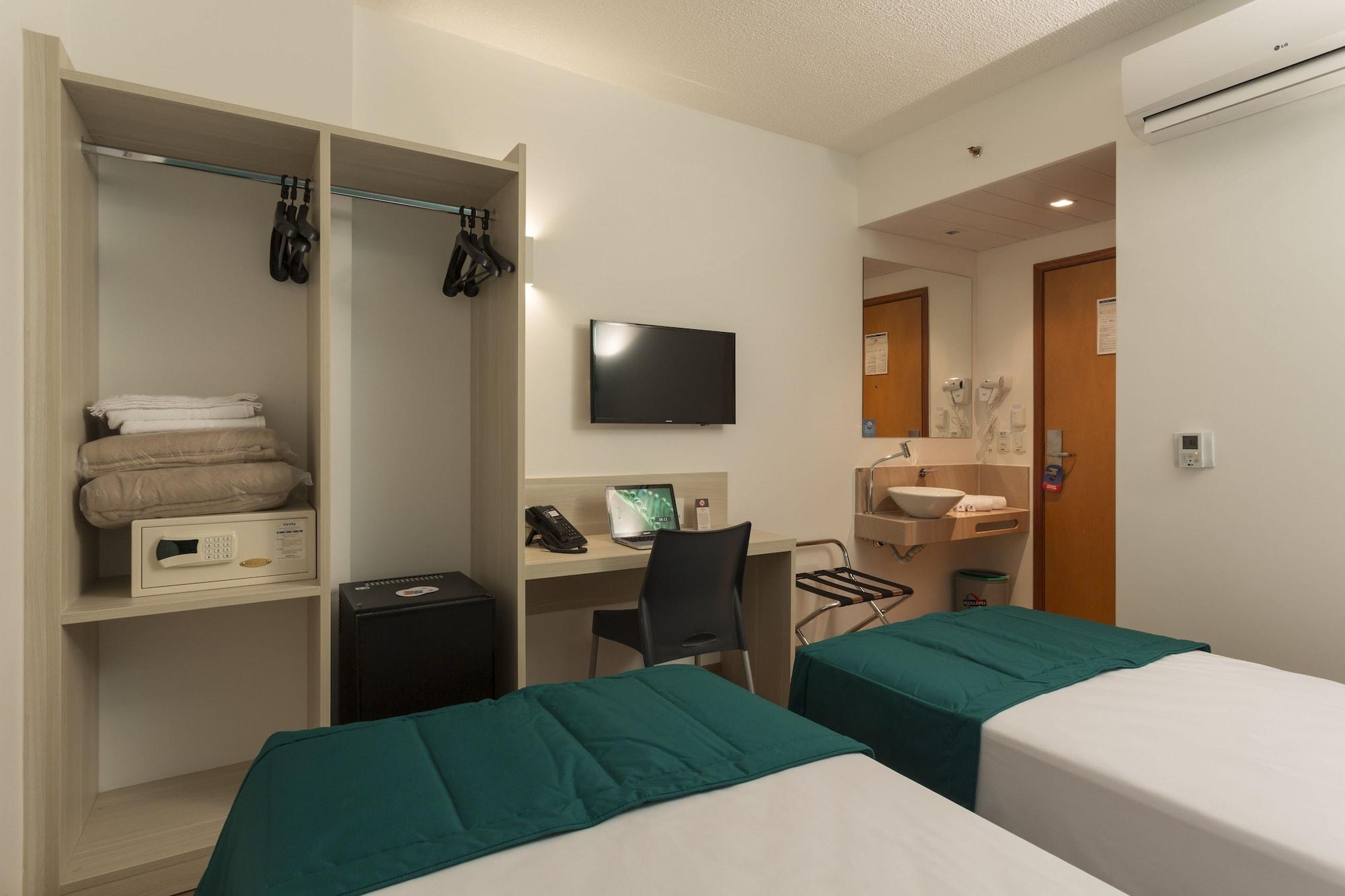 Go Inn Vitória Extérieur photo