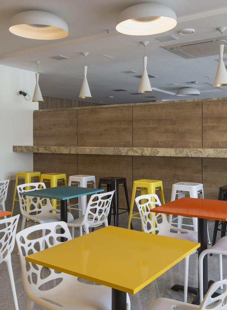 Go Inn Vitória Extérieur photo